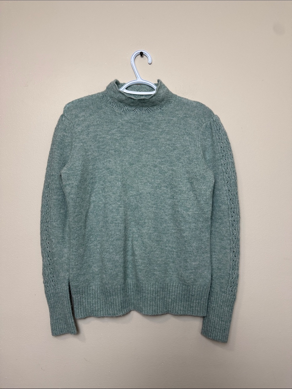 Cynthia Rowley Mint Green Mock Neck Sweater size M